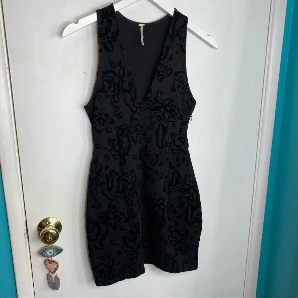 Free people brocade textured bodycon low V neck